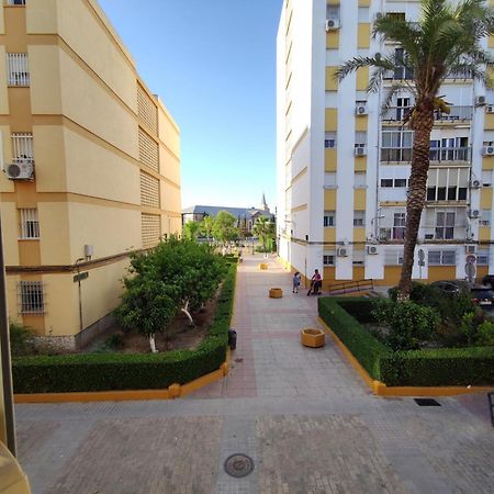 Apartamento Celia Seville Exterior photo